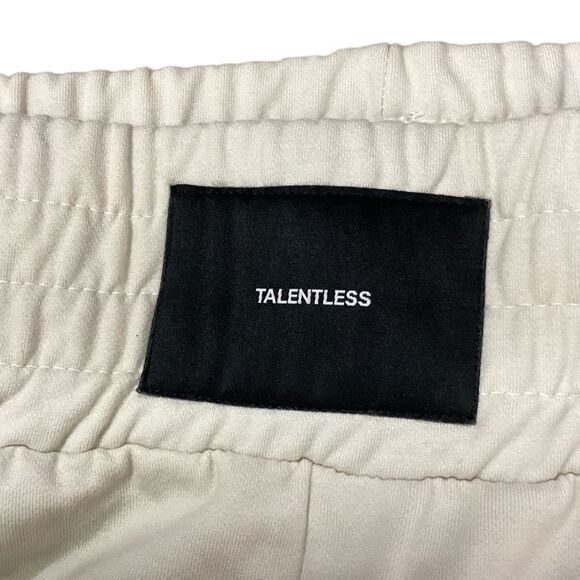 New. Monrow sweat shorts. Small. Retails $69 - Picture 5 of 9